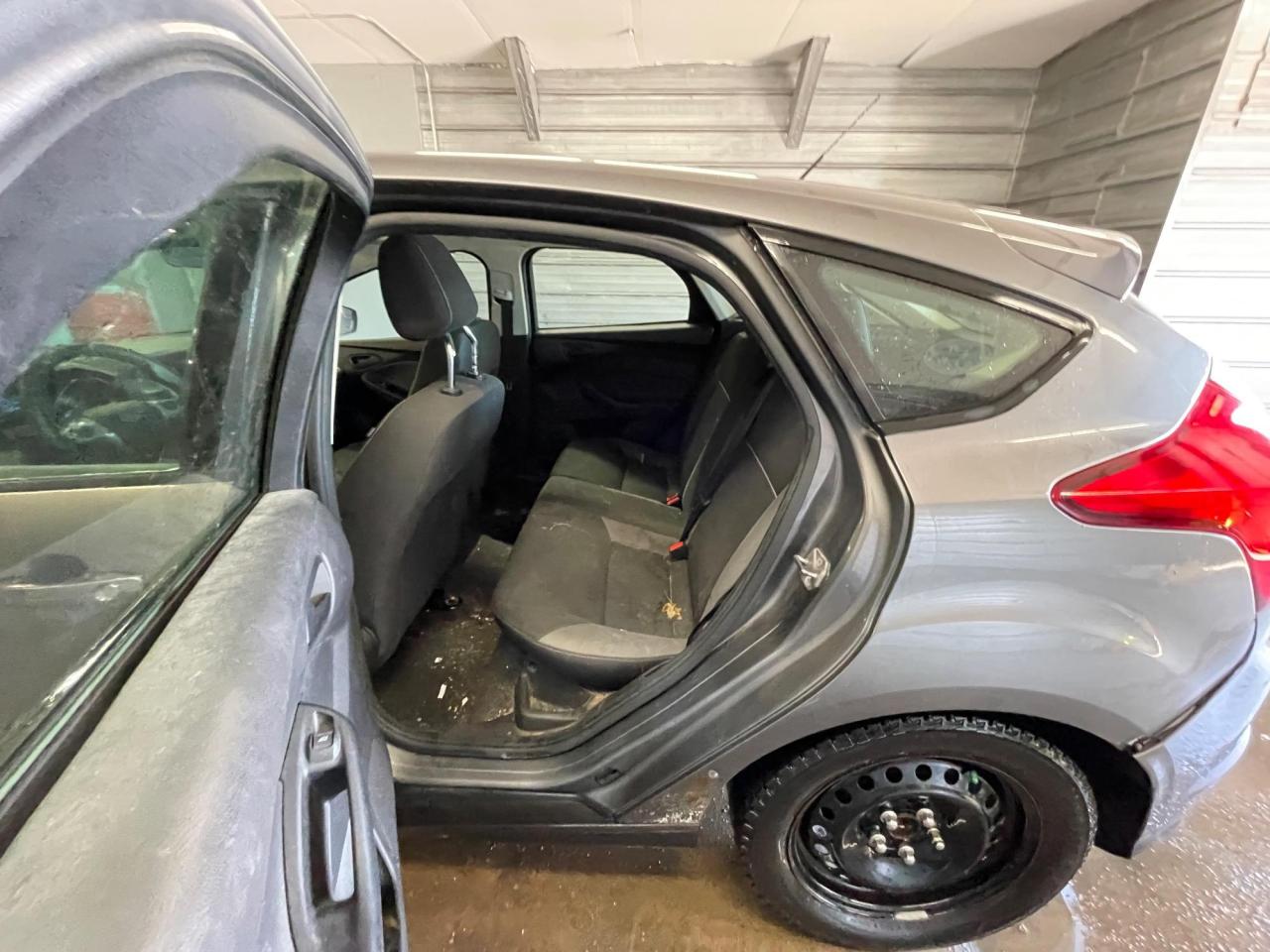 Used 2012 Ford Focus SE VIN 1FAHP3K27CL313800