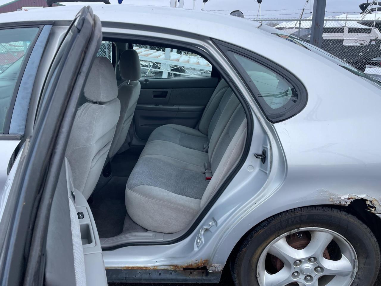 Used 2000 Ford Taurus SES VIN 1FAFP55U0YG251902