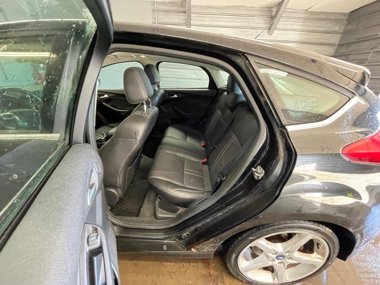 Used 2012 Ford Focus Titanium VIN 1FAHP3N24CL333918